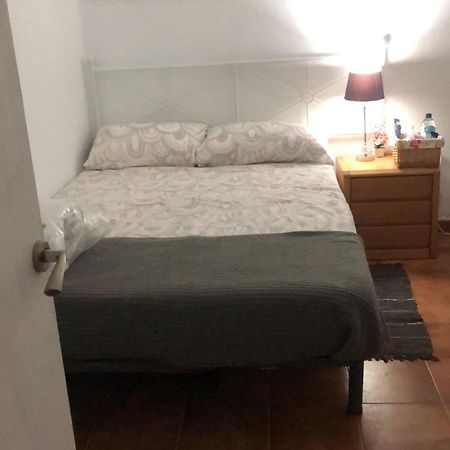 Alquiler Habitacion- Descanso Sabadell - Bano Compartido Exterior foto